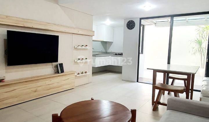 Dijual Rumah Full Furnish Model Scandinavian 1