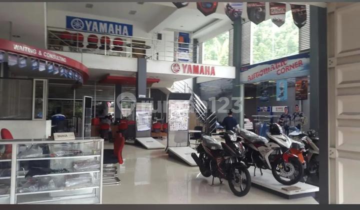 Dijual  Tanah dan Bagunan Ex Showroom di Bogor