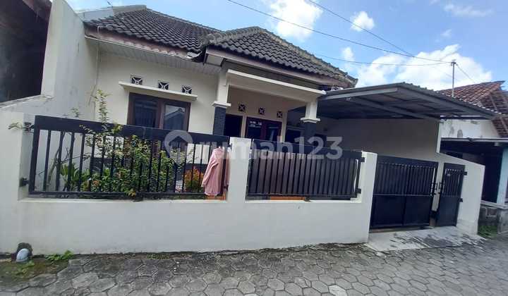 Strategic Location Residence Near Jombor Terminal - Mlati Sleman Strategic Location Residence Near Jombor Terminal - Mlati Sleman