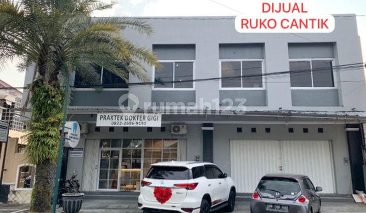 FOR SALE: BEAUTIFUL SHOPHOUSE, STRATEGIC LOCATION IN UMY AREA, 2 FLOORS