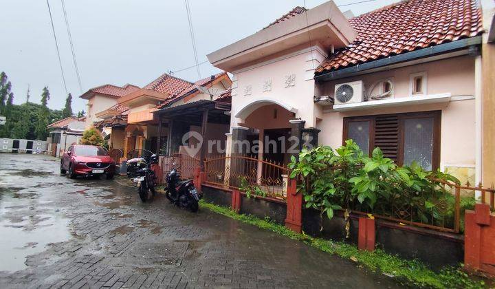 Rumah 3 Kamar Lokasi Utara Pakuwon Mall Condongcatur Depok Sleman 1