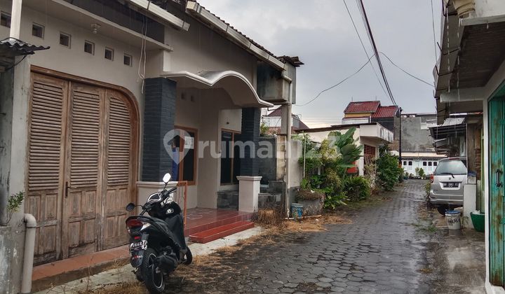 Rumah Tinggal Lokasi Strategis Dekat Rumah Sakit JIH Depok Sleman 