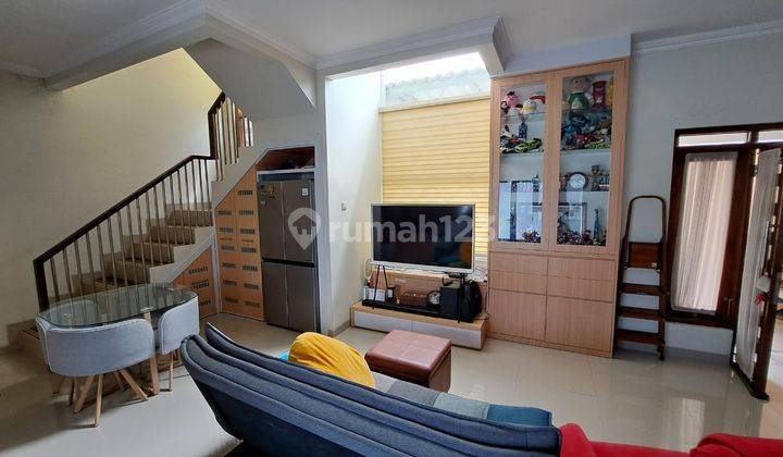 foto lainnya hunian full furnish dalam perum