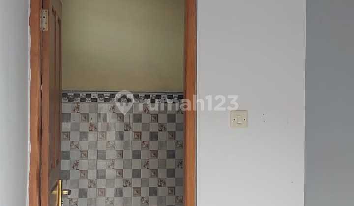 For Rent: Strategic Shop House in Sariharjo, Ngaglik, Sleman For Rent: Strategic Shop House in Sariharjo, Ngaglik, Sleman