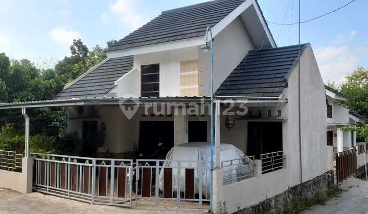 Comfortable Residence in Balecatur Gamping - Easy Access to Yogyakarta City