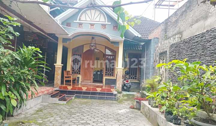 For Rent: Strategically Located Residential House in Kotagede Area, Yogyakarta For Rent: Strategically Located Residential House in Kotagede Area, Yogyakarta