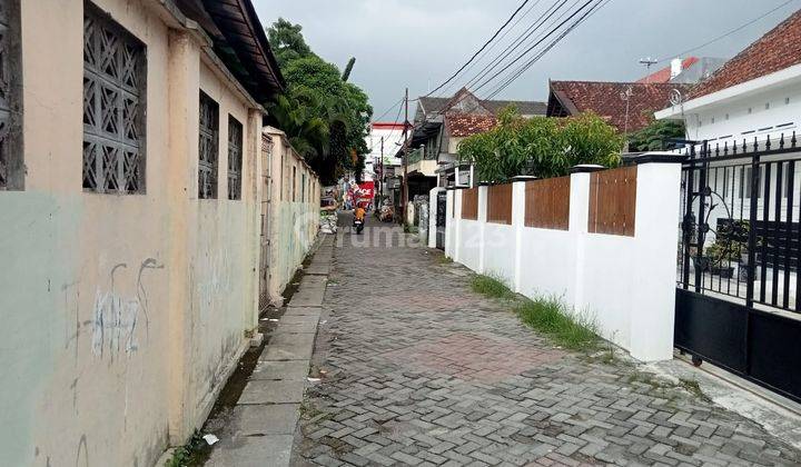 Tanah Luas 209 Meter Persegi Lokasi Strategis Tengah Kota Dekat Pasar Klithikan Wirobrajan  2