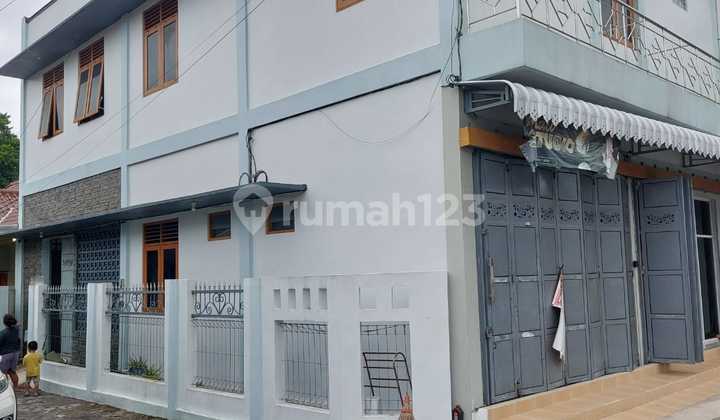 For Rent: Strategic Shop House in Sariharjo, Ngaglik, Sleman For Rent: Strategic Shop House in Sariharjo, Ngaglik, Sleman