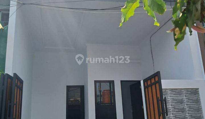 Rumah Baru Bagus Hadap Selatan Terenovasi Cipondoh, Tangerang 1