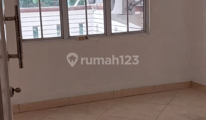 Rumah Murah 2 lantai Siap HUNI di Kota Wisata Cibubur LT 160 NEGO