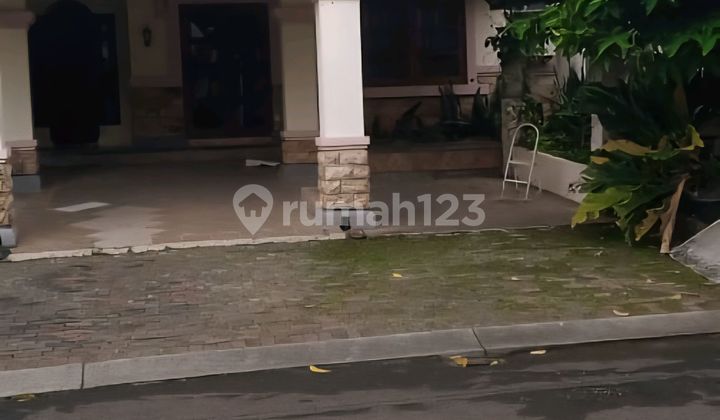 Disewa Rumah 2 Lantai Letak Strategis Di Kota Wisata 1