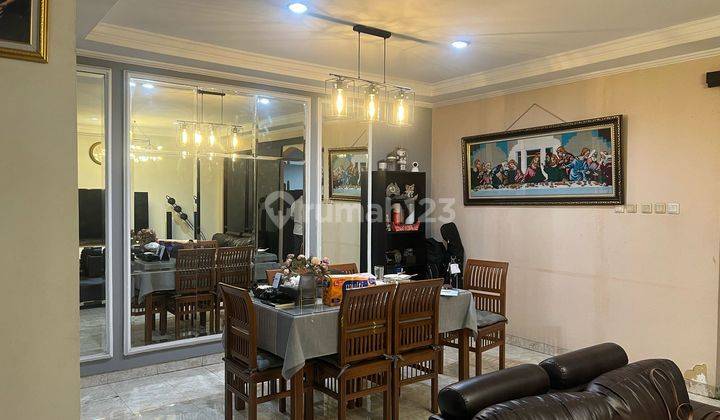 Sewa Rumah Mewah Bagus Siap Huni Di Raffles Hills 2