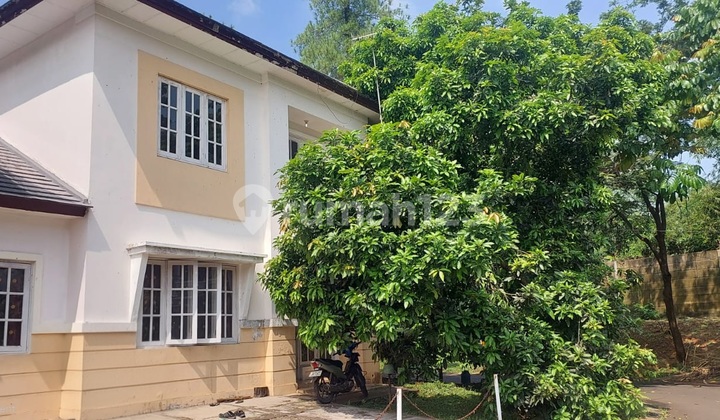 Dijual Rumah 2 Lantai Murah Lt 235 di Kota Wisata
