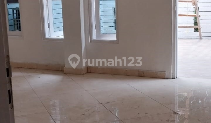 Affordable 2-Story Ready-to-Occupy House in Cibubur Tourist City, 160 sqm Land Area, Negotiable 2