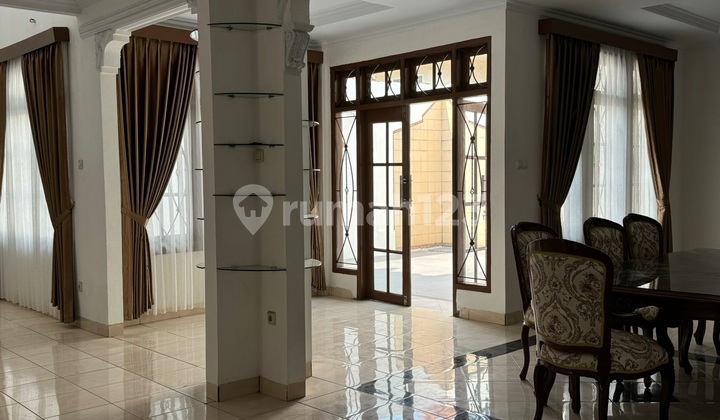 Rumah 2 lantai Nyaman Dihuni di Kota Wisata Cibubur LT 300 NEGO Rumah 2 lantai Nyaman Dihuni di Kota Wisata Cibubur LT 300 NEGO