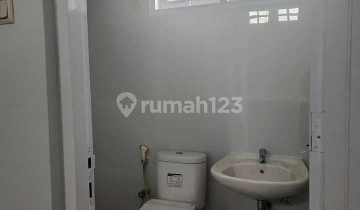 Rumah 2 lantai SIAP HUNI di Kota Wisata Cibubur LT 136 LB 150 2