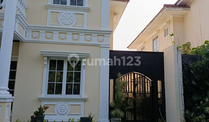 Dijual Rumah Luas Kokoh & Siap Huni Dalam Cluster di Kota Wisata 2