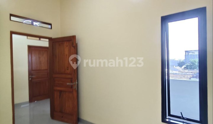 Dijual Rumah 2 Lantai Siap Huni Di Bekasi, 5 Menit Ke Toll 2