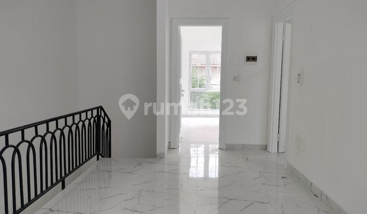 Dijual Rumah Mewah American Classic Dekat Tol Jatiwaringin & Lrt  2