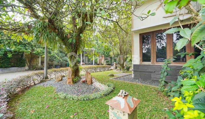 tampak depan rumah hook classic modern grand