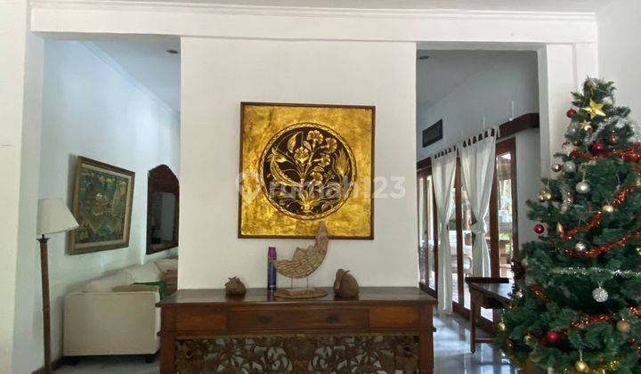 Rumah Mewah Bernuansa Bali Di Lokasi Strategis  2