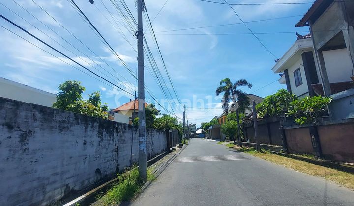 For Sale 3-Bedroom House in Tukad Badung Area, Inside Complex 2