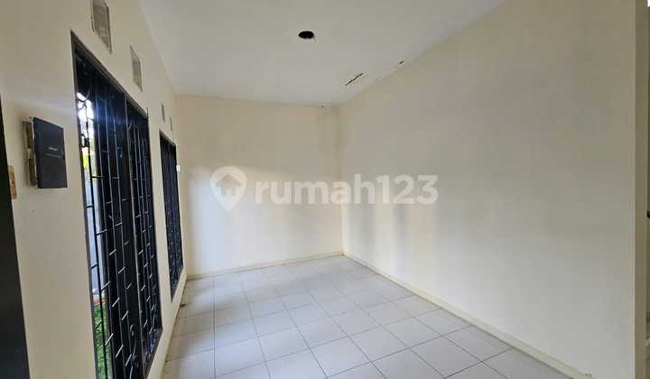 Dijual Rumah 2 Lantai Lokasi Mertanadi Dekat Seminyak/gusto Gulato/nuri's/warung Made/lavavela  2