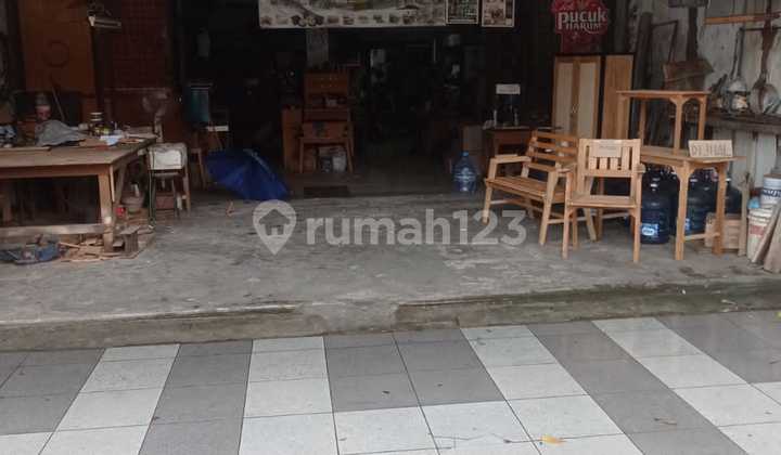 Strategic Shop Building Lease Rights on Urip Sumoharjo Main Road Strategic Shop Building Lease Rights on Urip Sumoharjo Main Road