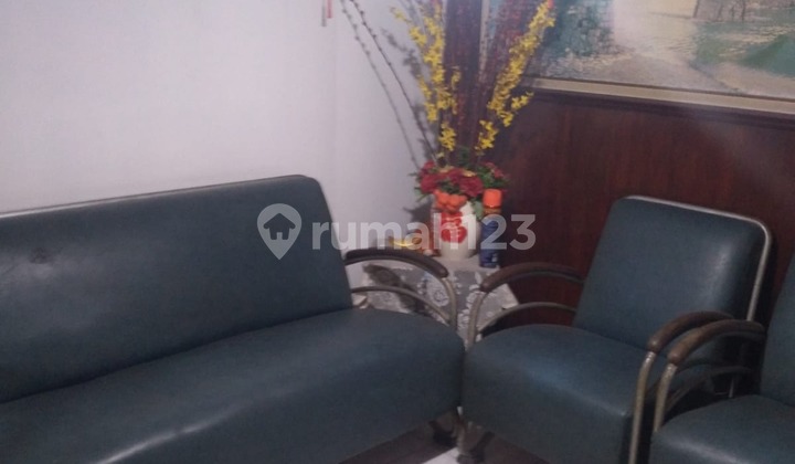 DiJual /sewa Rumah di sayap Ciateul, Bandung