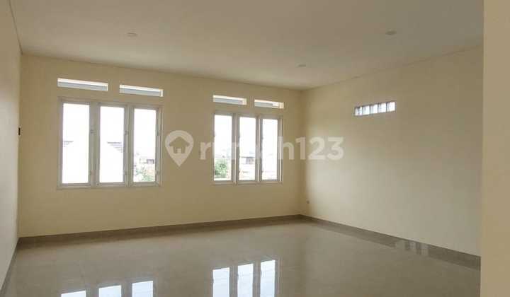 Rumah Baru Di Singgasana Pradana Bandung 2