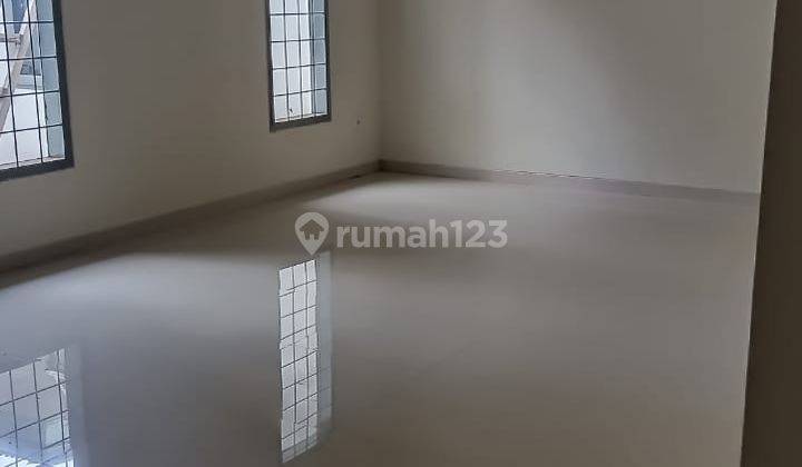 Disewa Ruko Cocok Untuk Salon, Bank, Showroom Jalan Sunda Bandung 1