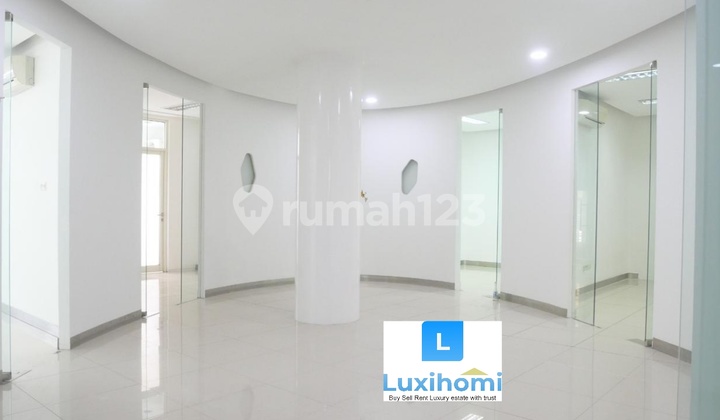 Disewakan Ruko Kirana Boutique Office Bangunan 4 Lantai 2ruko Gandeng, Ada 1 Lift , Kelapa Gading Jakarta Utara Disewakan Ruko Kirana Boutique Office Bangunan 4 Lantai 2ruko Gandeng, Ada 1 Lift , Kelapa Gading Jakarta Utara
