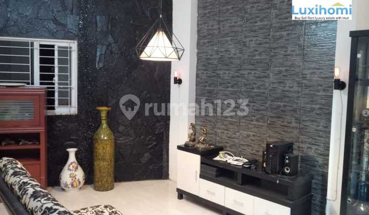 Dijual Rumah Cantik 2 Lantai dalam Cluster Cibubur Luas 130m2, 3+3 Kamar Tidur, Semi Furnish 2