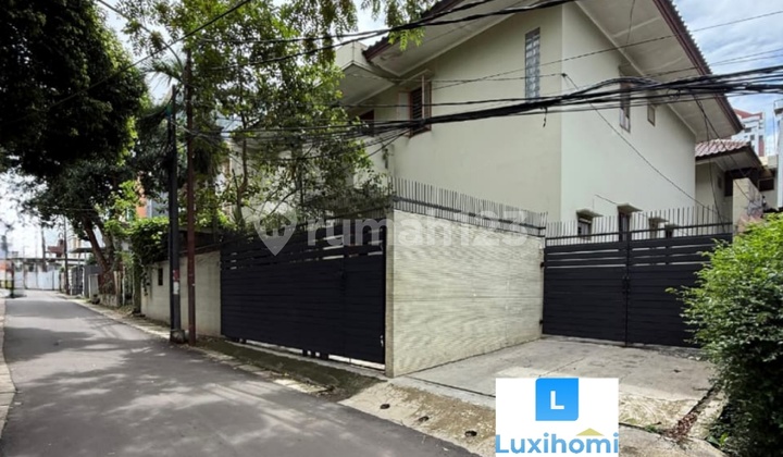 For Sale Rumah Kokoh Siap Huni Dekat Pintu Toll, Cilandak Jakarta Selatan