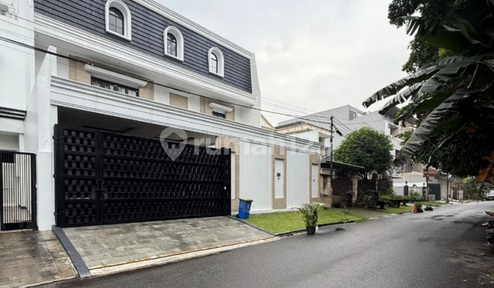 Dijual Rumah Luxury Brand New Ad Lift & Pool Lokasi Di Pondok Indah Jakarta Selatan