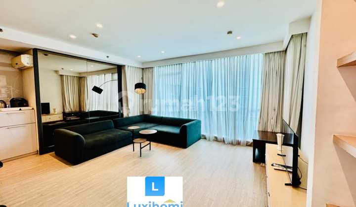 For Rent Kuningan Place Apartment 1BR Large Size 90m2 Furnished Middle Floor Pool View