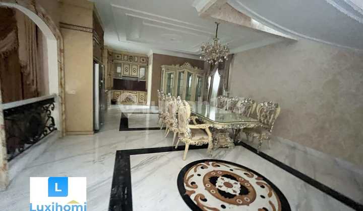 Dijual Rumah Mewah & Cantik Bangunan 2Lt Luas 788M2 di Taman Golf-Lippo Sentral, Tangerang
