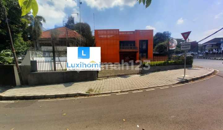 Disewakan Mini Building 2Lt Type Hook Luas 710m2 di Jl. Hos Cokroaminoto Menteng (Jln Utama), Jakarta Pusat