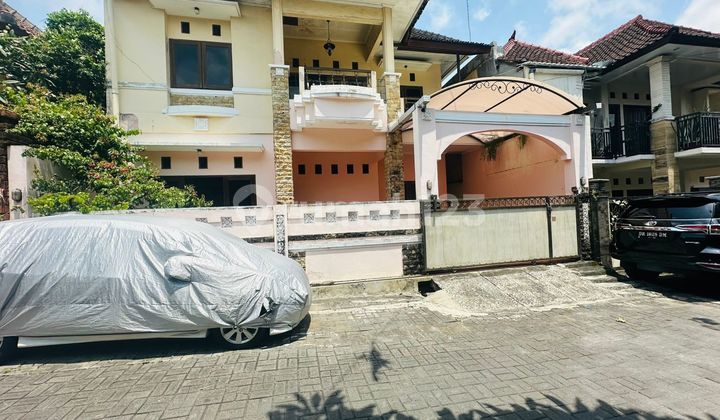 DIJUAL RUMAH NYAMAN 2 LANTAI - BUANA RAYA, PADANG SAMBIAN DENPASAR BARAT ( IR )