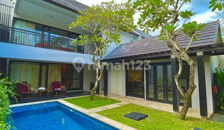 Luxurious 2Br Modern Villa in Seminyak - Prime Location Near Starbucks Dewata (JK) Luxurious 2Br Modern Villa in Seminyak - Prime Location Near Starbucks Dewata (JK)