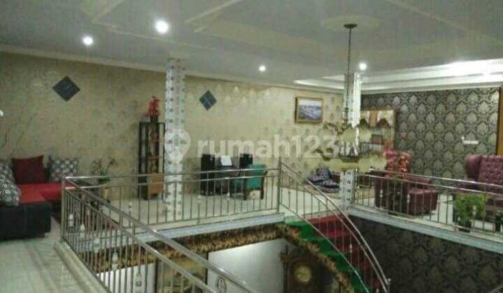 Ready-to-Occupy European Modern Style House in Sobo, Banyuwangi City 2