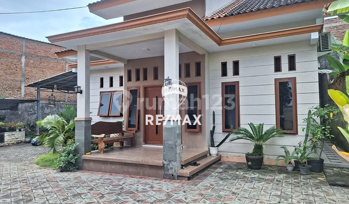 Dijual Rumah Tengah Kota Banyuwangi, Tukangkayu - Banyuwangi Dijual Rumah Tengah Kota Banyuwangi, Tukangkayu - Banyuwangi