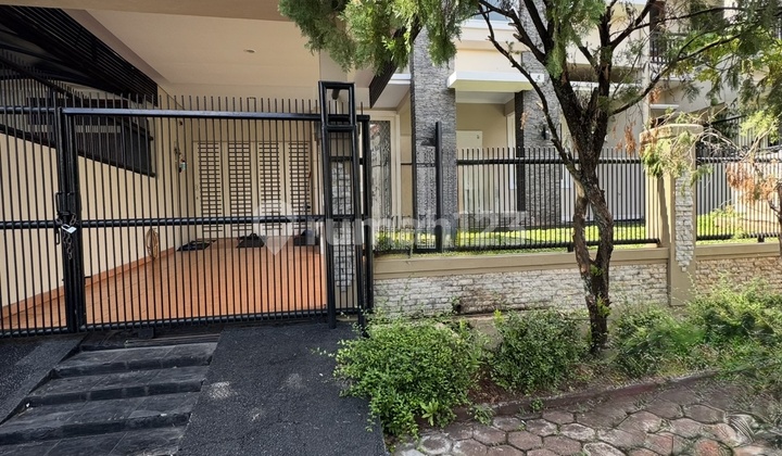 Boulevard Rental House 5 Minutes to Lrt Harjamukti