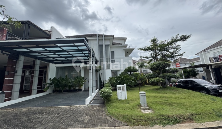 Fully Furnished Hook House in Kota Wisata