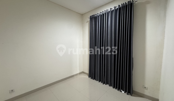 Rumah Posisi Hook Deket Taman 2