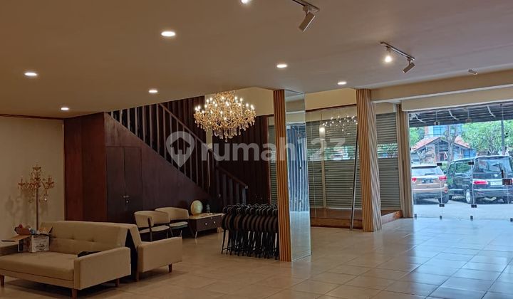 COMMERCIAL SPACE SUITABLE FOR OFFICE, SHOWROOM, RESTAURANT