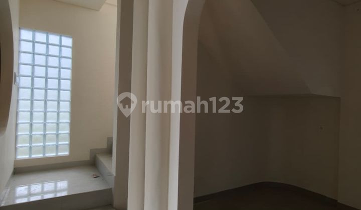 RUKO 3 LANTAI MINIM RENOVASI UNTUK OFFICE DI BY PASS NGURAH RAI RUKO 3 LANTAI MINIM RENOVASI UNTUK OFFICE DI BY PASS NGURAH RAI