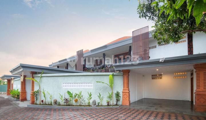 Villa Modern di Pusat Canggu Hanya 10 Menit ke Pantai Villa Modern di Pusat Canggu Hanya 10 Menit ke Pantai