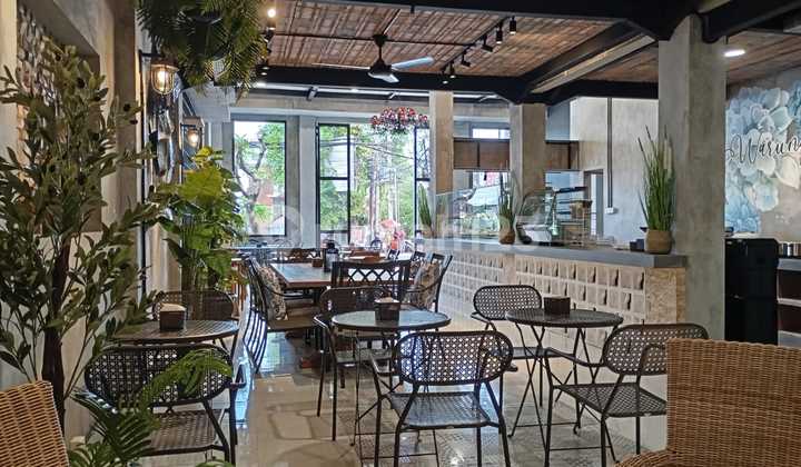 Ex Resto Di Jalan Utama Seminyak