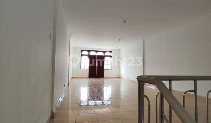 Shop 3 Floor SHM In Denpasar